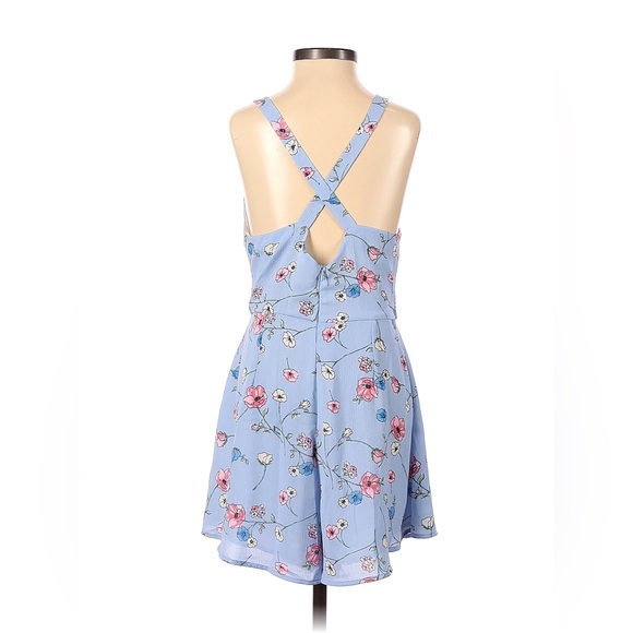 Lush tie front light blue floral romper XS - Picture 6 of 6
